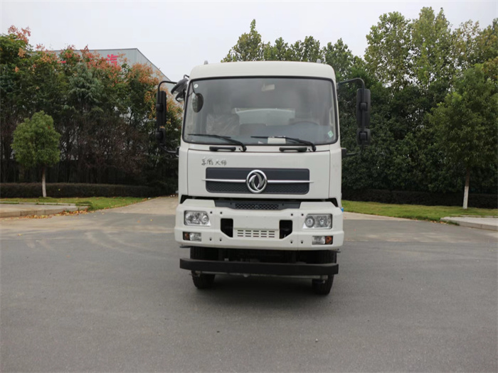 國(guó)六東風(fēng)天錦11方4驅(qū)灑水車_灑水車廠家