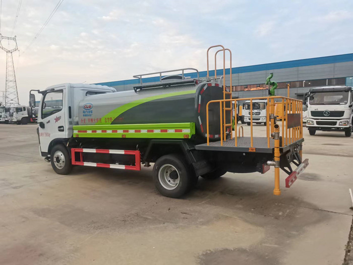 國六小型灑水車_東風多利卡5方灑水車_ 5噸灑水車價格_程力灑水車廠家